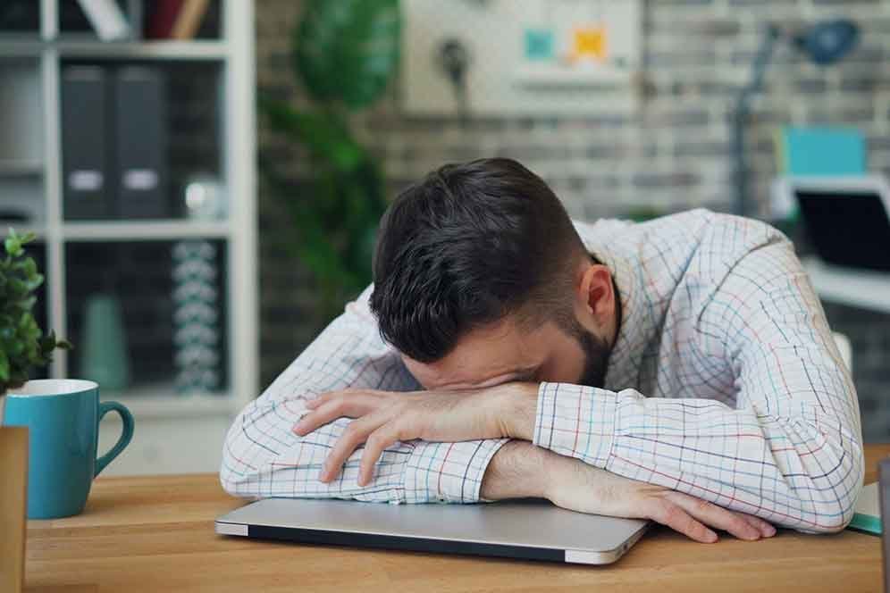 Why Monthly Massage Should Be a Non-Negotiable for Office Workers